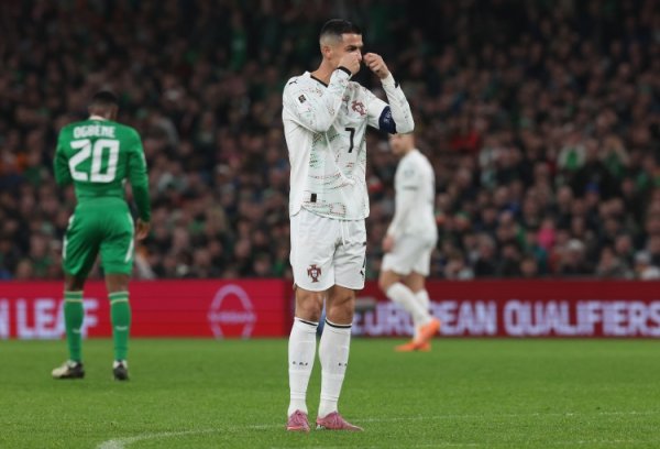 TA：FIFA需要C罗出当今寰宇杯，就像世俱杯思见识让梅西参赛一样